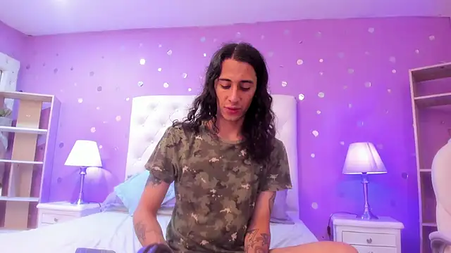 Snapshot of Goldentemptation_ chatting on 02.22.26 Goldentemptation online show from 02.22.26