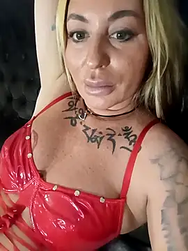 MiaMooly online show from 10.14.25