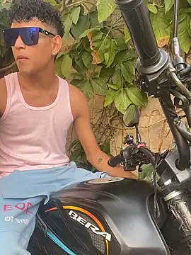 Snapshot of JHON_BIGCOCK23 chatting on 02.10.26 JHON BIGCOCK23 online show from 02.10.26