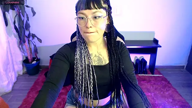 missfungi8 online show from 02.05.26