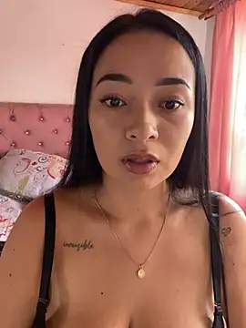 Snapshot of JulietaRiios chatting on 02.26.26 JulietaRiios online show from 02.26.26