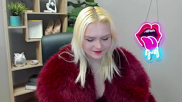 Snapshot of SweetLilyxo chatting on 04.01.26 SweetLilyxo online show from 04.01.26