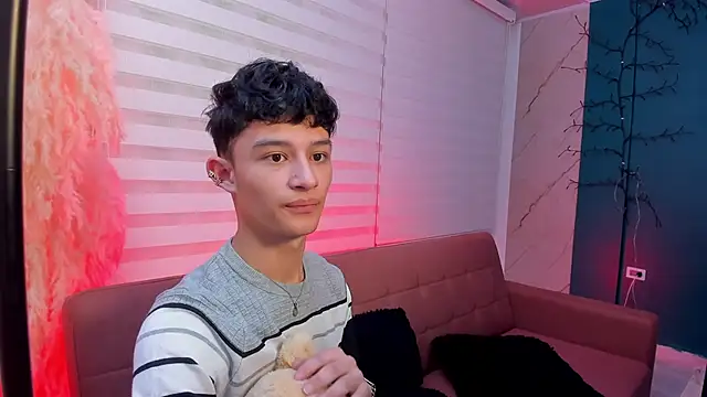 Snapshot of Patrick_Howland_ chatting on 02.25.26 Patrick Howland online show from 02.25.26