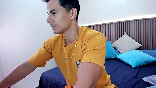 Mike Conors online show from 03.04.26