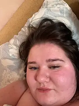 Snapshot of AngelKiras chatting on 02.11.26 AngelKiras online show from 02.11.26