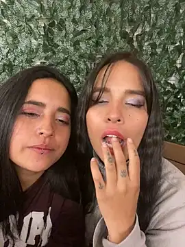 Snapshot of Annie_Alicee chatting on 03.28.26 Annie Alicee online show from 03.28.26