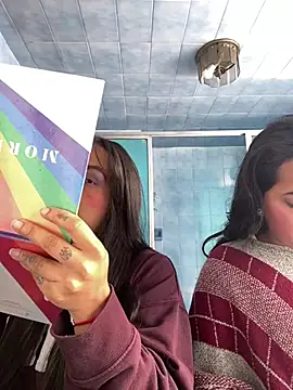 Snapshot of Annie_Alicee chatting on 04.02.26 Annie Alicee online show from 04.02.26