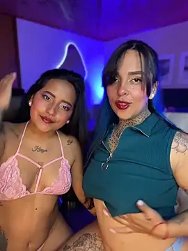 Snapshot of Annie_Alicee chatting on 04.10.26 Annie Alicee online show from 04.10.26