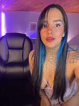 Snapshot of Annie_Alicee chatting on 04.15.26 Annie Alicee online show from 04.15.26