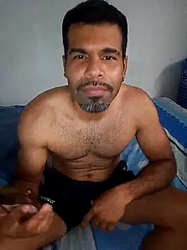 Snapshot of thom_1 chatting on 02.03.26 thom 1 online show from 02.03.26