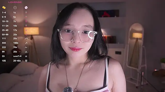 HannaHayles online show from 02.06.26