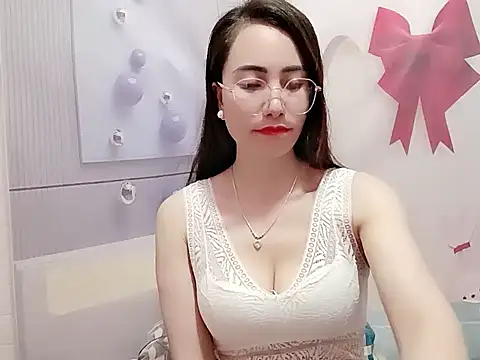 Snapshot of Hello-Kitty001 chatting on 03.30.26 Hello-Kitty001 online show from 03.30.26