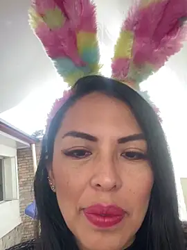 Snapshot of Emma_Sanz__ chatting on 04.06.26 Emma Sanz online show from 04.06.26