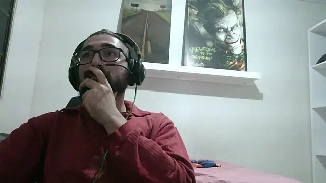 Redlovecouple online show from 04.28.26