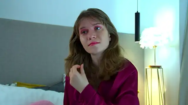 Snapshot of MilaMaelis chatting on 02.28.26 MilaMaelis online show from 02.28.26