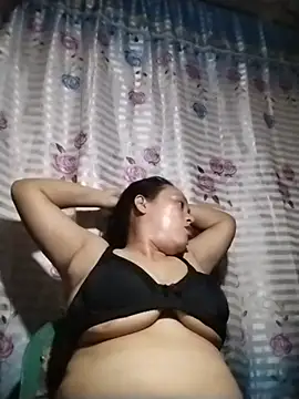 Snapshot of May_Bombs chatting on 02.06.26 May Bombs online show from 02.06.26