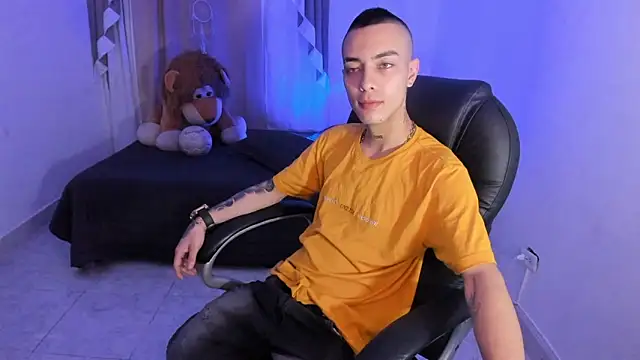 Dereck Boy  online show from 02.10.26