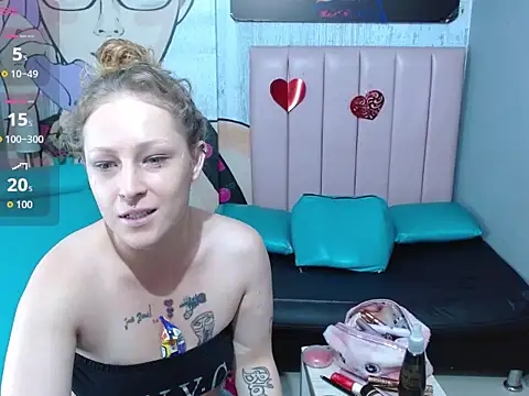 Snapshot of candywalthonrs707 chatting on 02.17.26 candywalthonrs707 online show from 02.17.26