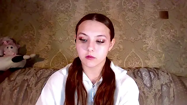 Snapshot of YuniNeko chatting on 02.05.26 YuniNeko online show from 02.05.26