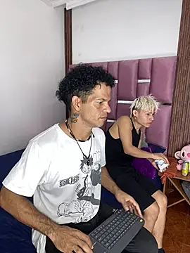 MaxyRyan online show from 02.26.26