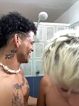 Snapshot of MaxyRyan chatting on 04.05.26 MaxyRyan online show from 04.05.26