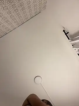 Mia rivers   online show from 02.25.26