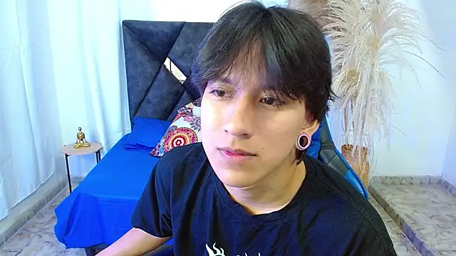 nikoo 18 online show from 03.03.26