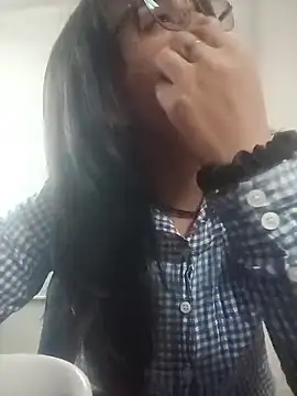 Snapshot of Maggyx chatting on 02.20.26 Maggyx online show from 02.20.26