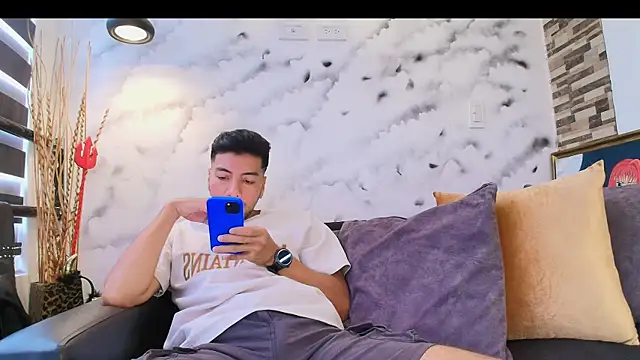 Snapshot of Max_Hornye chatting on 02.26.26 Max Hornye online show from 02.26.26