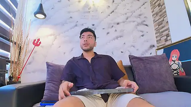 Snapshot of Max_Hornye chatting on 02.28.26 Max Hornye online show from 02.28.26