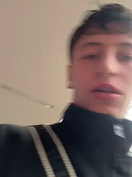 ARON LUXX online show from 04.13.26