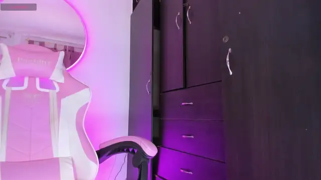 isabellalovestory online show from 04.08.26