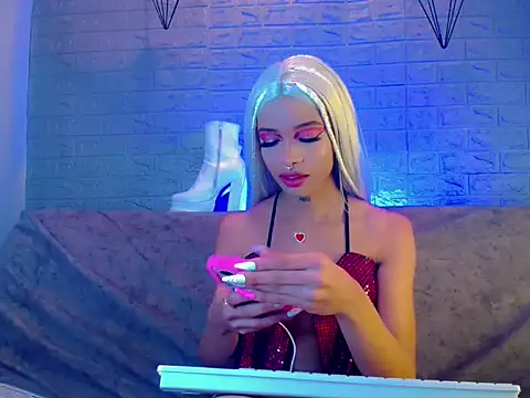 Snapshot of DahliaGill chatting on 02.11.26 DahliaGill online show from 02.11.26