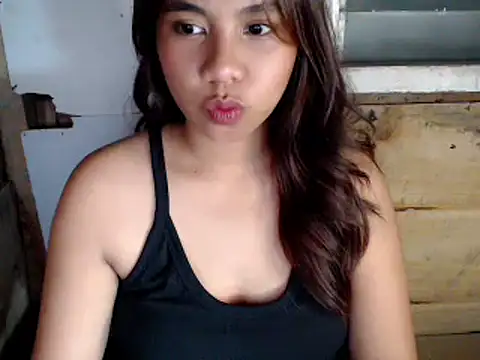 Snapshot of KristinaValerie22 chatting on 02.28.26 KristinaValerie22 online show from 02.28.26