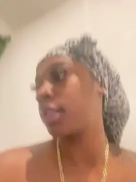 prettybrown9 online show from 02.04.26