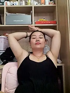 Snapshot of Jennie_dogy chatting on 06.08.26 Jennie dogy online show from 06.08.26
