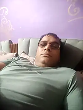Snapshot of indiandesivillegeboy chatting on 06.28.26 indiandesivillegeboy online show from 06.28.26