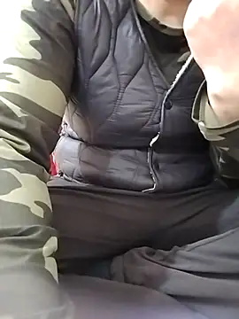 Snapshot of LiilyZi chatting on 03.10.26 LiilyZi online show from 03.10.26