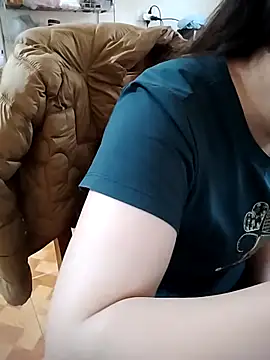 Snapshot of LiilyZi chatting on 03.20.26 LiilyZi online show from 03.20.26