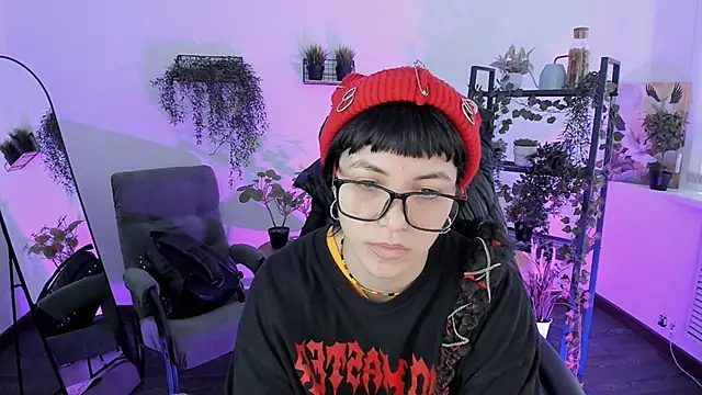 Snapshot of NeoGeisha chatting on 04.06.26 NeoGeisha online show from 04.06.26