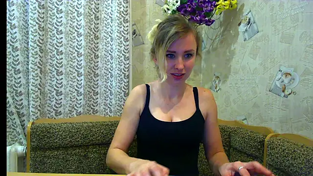 Snapshot of HarleyWidLife chatting on 02.20.26 HarleyWidLife online show from 02.20.26