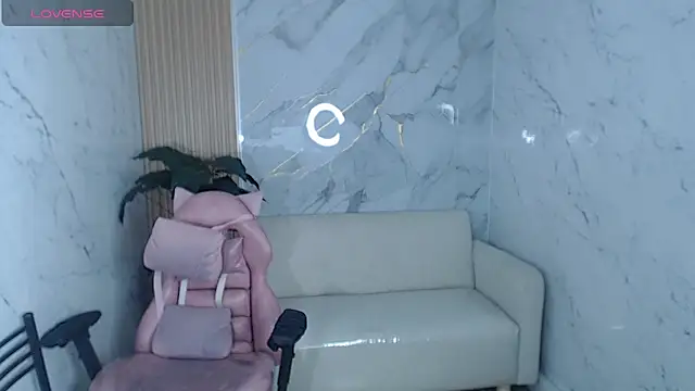 rox luxury tf online show from 03.08.26