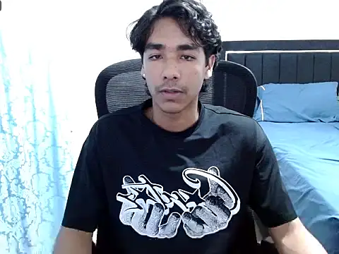 Snapshot of Pedestal_diamant chatting on 04.19.26 Pedestal diamant online show from 04.19.26