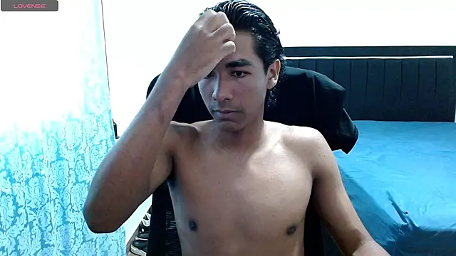 Snapshot of Pedestal_diamant chatting on 05.20.26 Pedestal diamant online show from 05.20.26