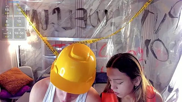 Snapshot of Manson_and_Zoe chatting on 03.15.26 Manson and Zoe online show from 03.15.26