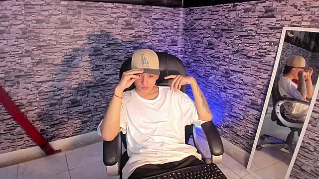 Wesleey-Boy online show from 03.03.26