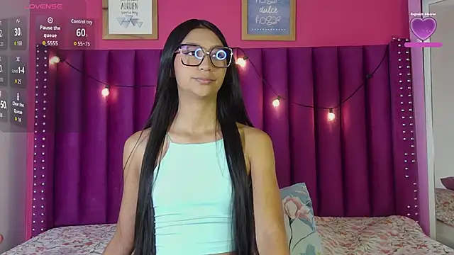 Snapshot of ThinPrincesss chatting on 02.09.26 ThinPrincesss online show from 02.09.26