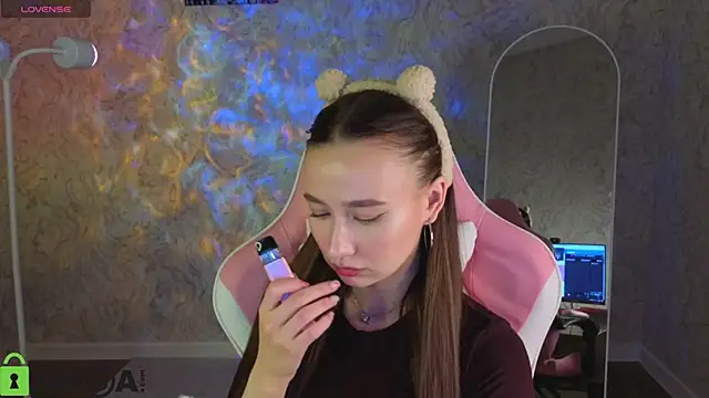 Snapshot of _Kiki_angel_ chatting on 03.13.26 Kiki angel online show from 03.13.26