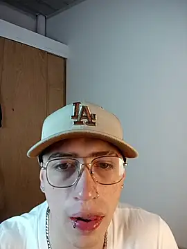 Snapshot of Emmanuel_Lust chatting on 02.20.26 Emmanuel Lust online show from 02.20.26