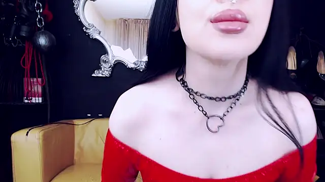 Snapshot of GoddessGeo chatting on 04.11.26 GoddessGeo online show from 04.11.26